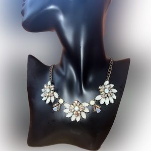 📿 Statement Necklace ⛓️